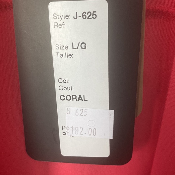 NWT Ladies coral top - Picture 3 of 4